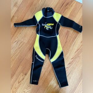 Kids 3mm Equator Wetsuit, size 3-4